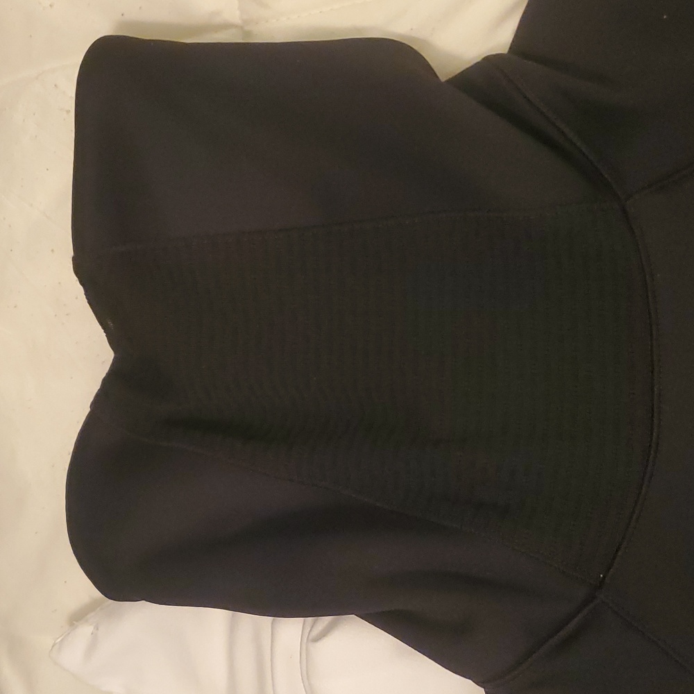 EUC RARE Under Armour Black Cold Gear Turtleneck Base Layer - Picture 2 of 6